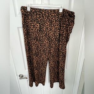 Terra & Sky Leopard print work pant size 2X New without tags